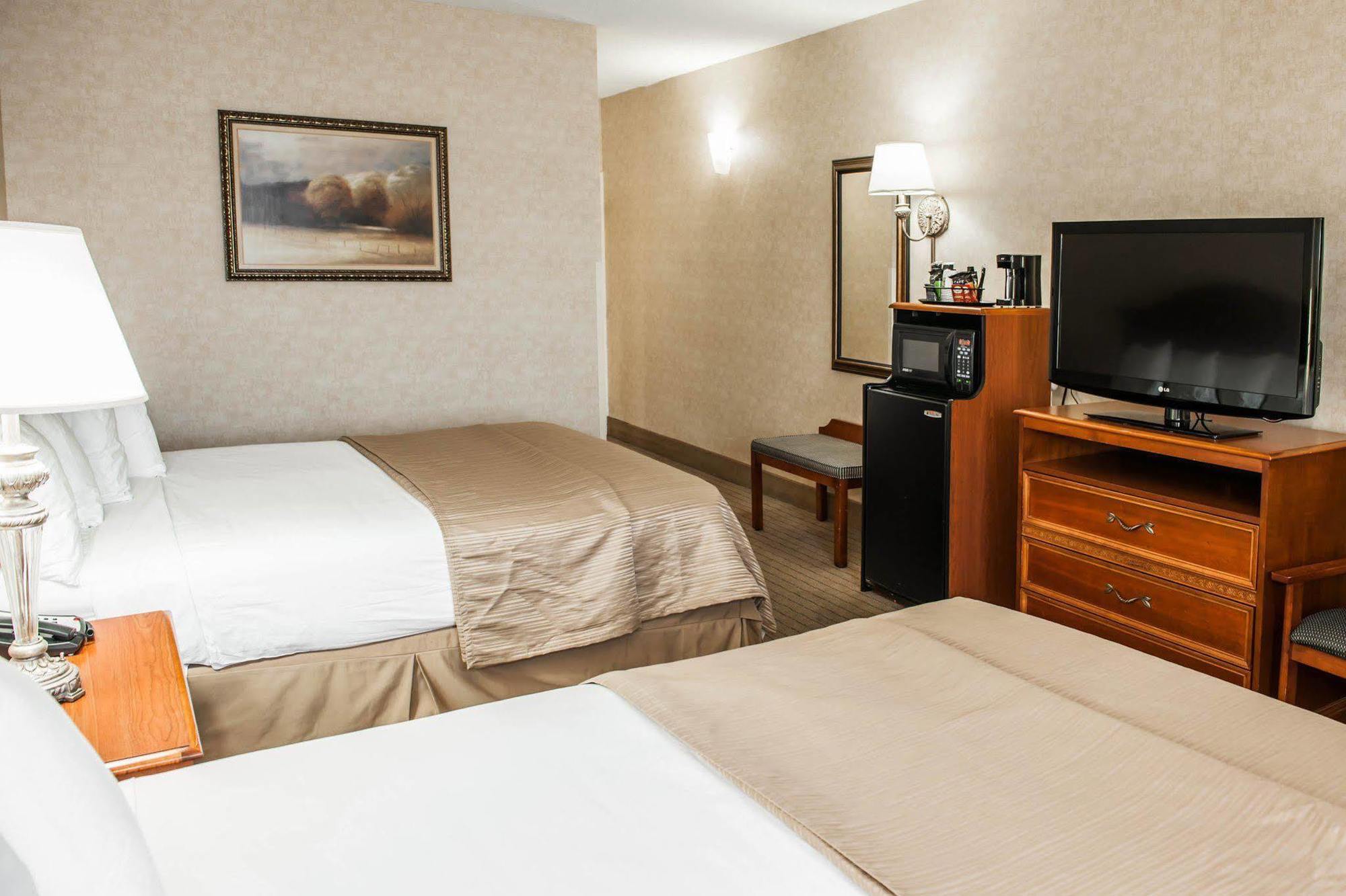 Quality Inn Castelton Exterior foto