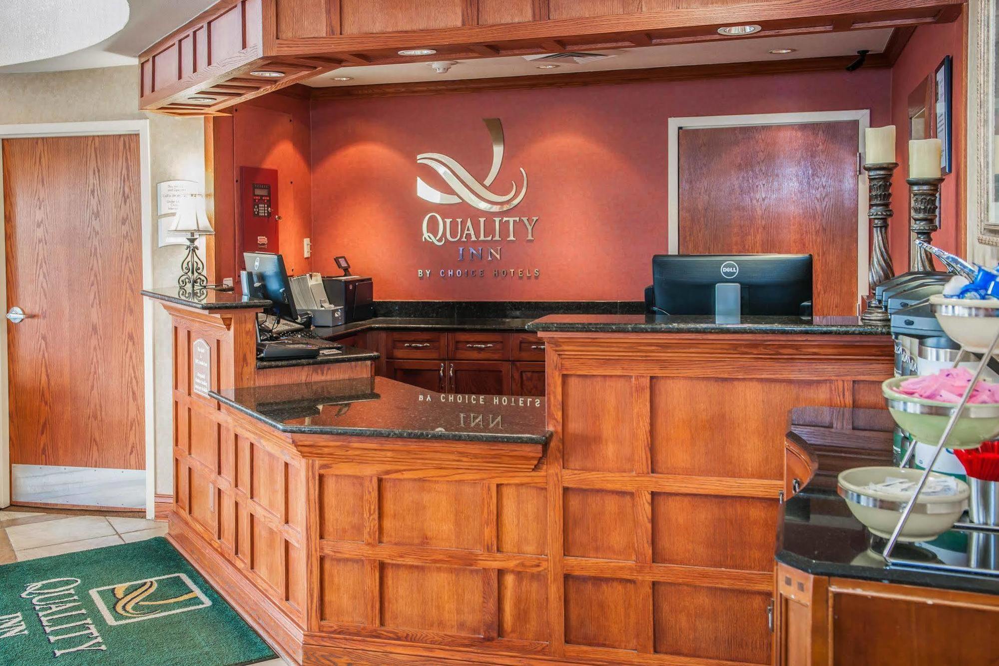 Quality Inn Castelton Exterior foto